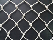 Сетка заградительная, яч. 100 × 100 мм, d- 2,2 мм белая узловая